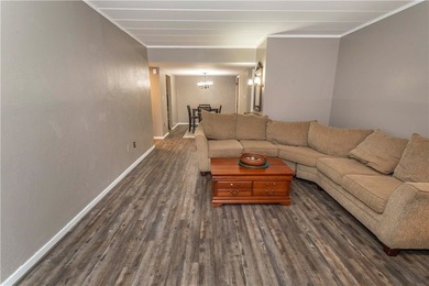 Welcome to 3B1 Mountain Villas! This charming 1-bedroom, 1-bath - photo 3