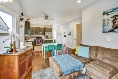 This occupied duplex is in a great location near Lake Merritt is - photo 36