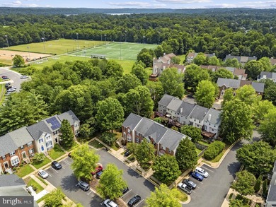 Opportunity Awaits in the Sought-After Cascades Community! - photo 2