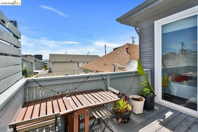 This occupied duplex is in a great location near Lake Merritt is - photo 45