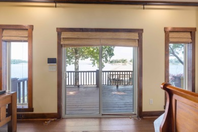 Exquisite Waterfront Home - photo 16