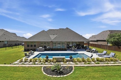 Resort Lifestyle at its best! Luxury living in this beautifully - photo 4