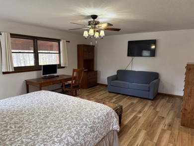 Beautiful getaway in Angel Fire only 1.7 mi from the ski base - photo 15