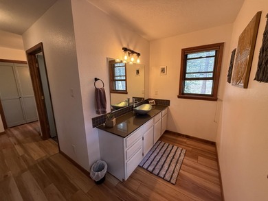 Beautiful getaway in Angel Fire only 1.7 mi from the ski base - photo 17