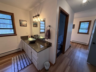 Beautiful getaway in Angel Fire only 1.7 mi from the ski base - photo 18