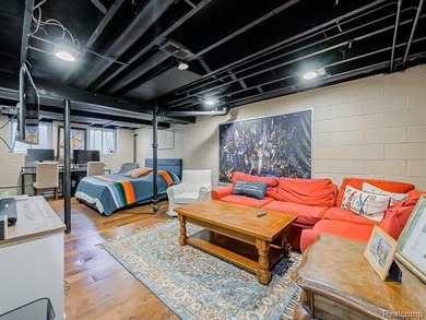 A MUST-SEE PROPERTY! Whether you're looking to call this - photo 34