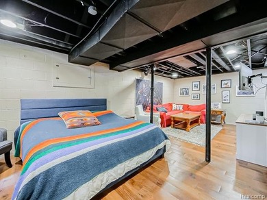 A MUST-SEE PROPERTY! Whether you're looking to call this - photo 36