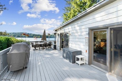 Lake Mohawk lakefront, picturesque 4-bedroom, 3-bathroom home - photo 37