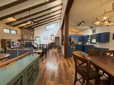 Beautiful getaway in Angel Fire only 1.7 mi from the ski base - photo 40