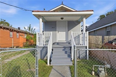 Lake Pontchartrain Home For Sale in New Orleans Louisiana