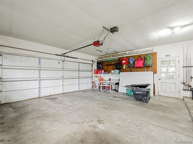 A MUST-SEE PROPERTY! Whether you're looking to call this - photo 43
