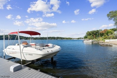 Lake Mohawk lakefront, picturesque 4-bedroom, 3-bathroom home - photo 45