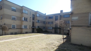 Lake Michigan - Cook County Condo For Sale in Chicago Illinois