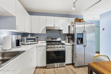 Rare mixed-use investment opportunity in the highly desirable - photo 11