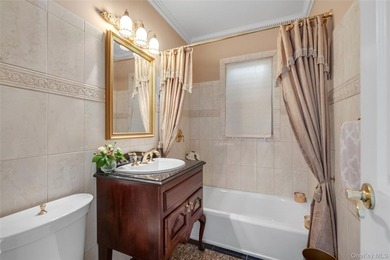 Nestled in the heart of Bayside, this beautifully maintained and - photo 12