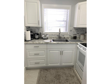DON'T MISS OUT ON THIS SPECTACULAR TURNKEY GROUND FLOOR, CORNER - photo 16