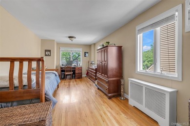 Nestled in the heart of Bayside, this beautifully maintained and - photo 19