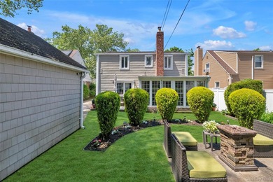 Nestled in the heart of Bayside, this beautifully maintained and - photo 24