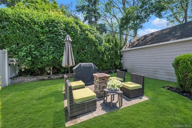 Nestled in the heart of Bayside, this beautifully maintained and - photo 25