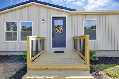 (private lake, pond, creek) Home For Sale in Somerset Ohio