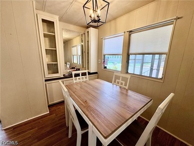 2-bedroom, 2-bath manufactured home in the desirable 55+ - photo 10