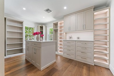 Set on nearly an acre with 100 feet of direct ocean frontage - photo 12