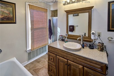 Welcome to your slice of gorgeous river living! This home is - photo 17