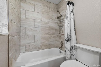 Unit A3 is a rare offering within The Summit, this 3-bedroom, 2 - photo 27