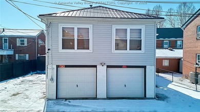 Welcome to your slice of gorgeous river living! This home is - photo 32