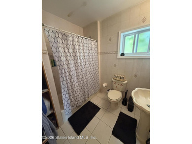 Opportunity to own legal 2 family with full finished basement - photo 33