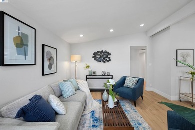 278430 Miami Ave is a Mid Century Modern masterpiece originally - photo 4