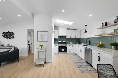278430 Miami Ave is a Mid Century Modern masterpiece originally - photo 7