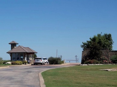 Nestled within the prestigious Retreat community in Cleburne - photo 4