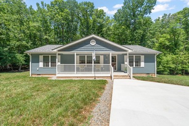 Welcome home to Merifield Acres ! This immaculate 3 Bedroom, 2 - photo 1