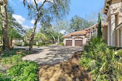 STUNNING NAVIGABLE WATERFRONT ESTATE w/ PRIVATE DOCK. NEW PAVERS - photo 7