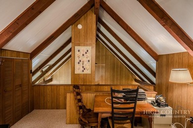 Very nice classic A-frame home (Volkshaus C model) with addition - photo 29