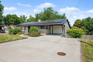 Experience the best of waterfront living in this beautifully - photo 3