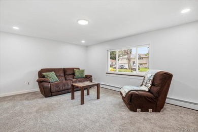 Welcome to 38 Appel Drive in Shirley! This spacious Colonial - photo 7