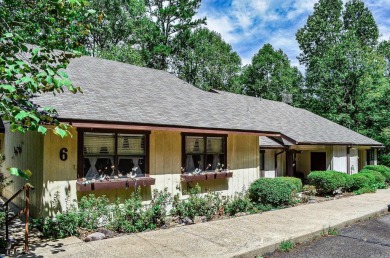 Lake Townhome/Townhouse For Sale in Hot Springs Village, Arkansas