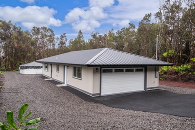 Newly built and thoughtfully designed, this modern 2-bedroom - photo 1