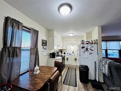 Beautiful 20-Unit All-Brick Apartment Complex Overlooking