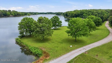 Welcome to Sanctuary, a beautiful, gated community on a serene - photo 12