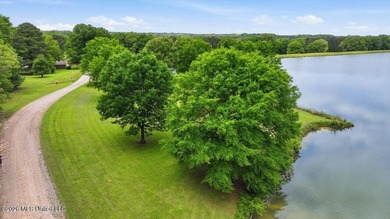 Welcome to Sanctuary, a beautiful, gated community on a serene - photo 13
