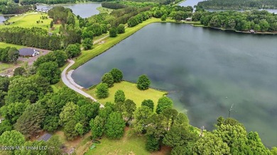 Welcome to Sanctuary, a beautiful, gated community on a serene - photo 19