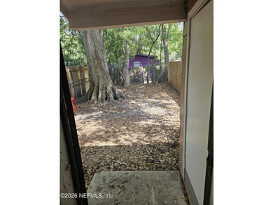 Move-in-ready 3-bedroom, 1.5-bath townhouse featuring a new roof - photo 25