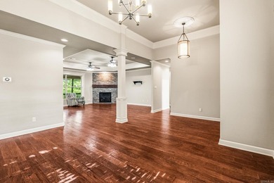 Welcome to this one-of-a-kind Sherwood home offering five - photo 6