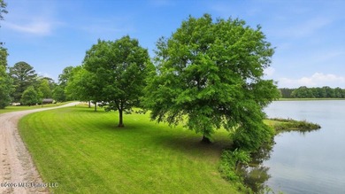Welcome to Sanctuary, a beautiful, gated community on a serene - photo 38