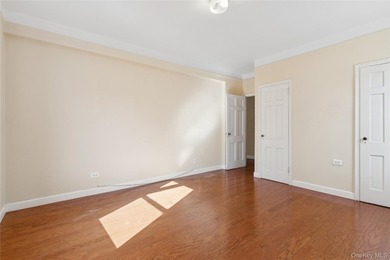 Charming 1-Bedroom Cooperative in Forest Hills, New Hampshire - photo 9