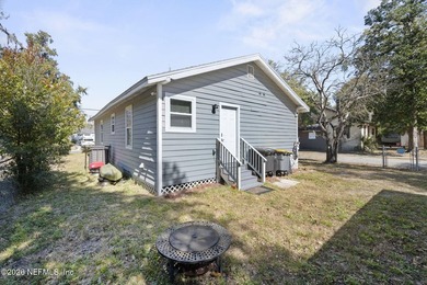 SELLER PAYING CLOSING COSTS!!! Welcome to 550 E 63rd Street - photo 3
