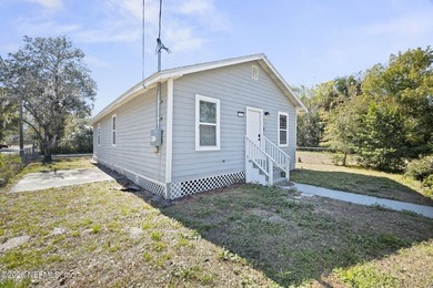 SELLER PAYING CLOSING COSTS!!! Welcome to 550 E 63rd Street - photo 4